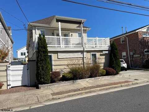 11 N Coolidge Ave, Margate City, NJ 08402