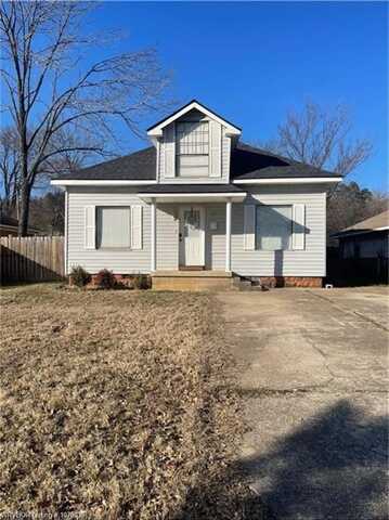 1615 Dechard ST, Van Buren, AR 72956