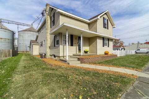 152 W Randolph Street, Nappanee, IN 46550