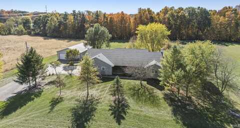 8008 Hosler Road, Leo, IN 46765