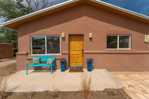 2076 LEDD Drive, Santa Fe, NM 87507