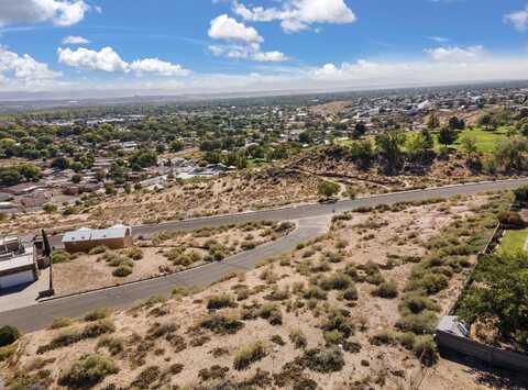 LA BAJADA Court NW, Albuquerque, NM 87105