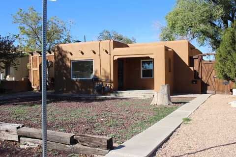 2125 Eton Avenue SE, Albuquerque, NM 87106