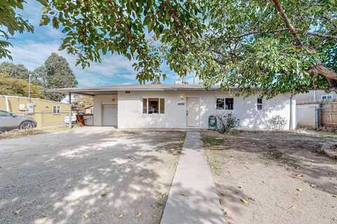 4909 COMANCHE Road NE, Albuquerque, NM 87110