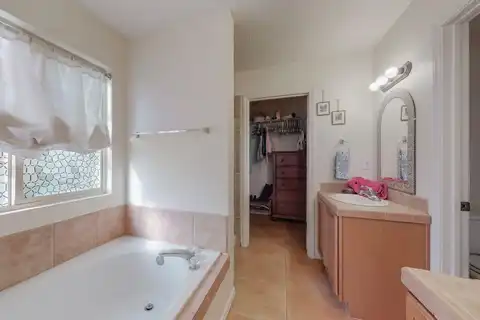 7324 Via Contenta, Albuquerque, NM 87113