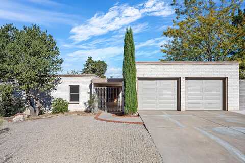 901 POCO CERRO Court SE, Albuquerque, NM 87123