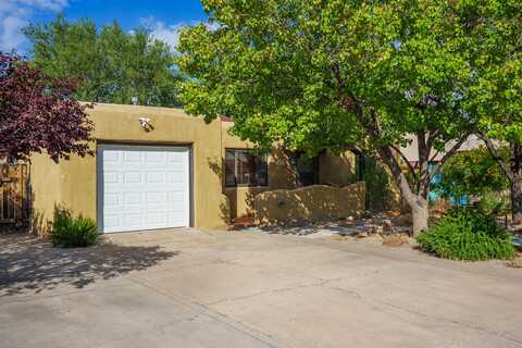 329 WASHINGTON Street NE, Albuquerque, NM 87108