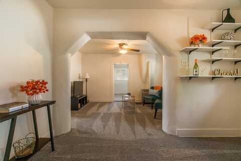 130 Camino Del Pueblo, Bernalillo, NM 87004