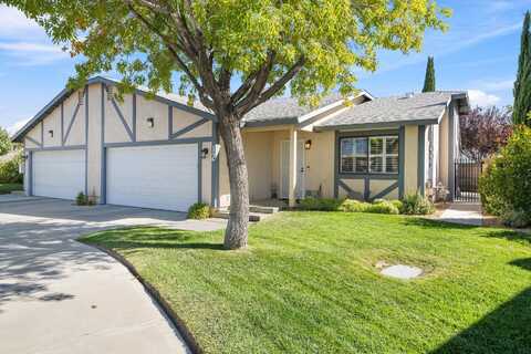 43840 Bobby Jones Dr., Lancaster, CA 93536