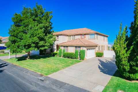 5121 Vista Dr Drive, Palmdale, CA 93551