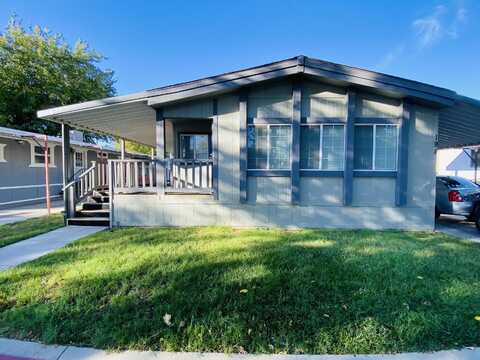 3524 E Avenue R, Palmdale, CA 93550