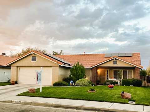 43826 Raysack Avenue, Lancaster, CA 93535