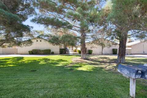 2811 Desert Street, Rosamond, CA 93560