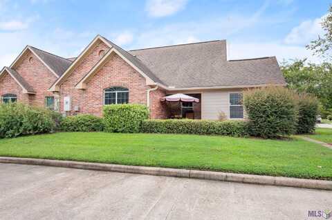 7111 Village Maison Ct, Baton Rouge, LA 70809