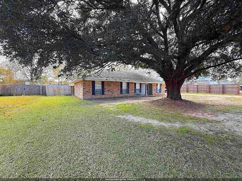 8086 Cecil Dr, Denham Springs, LA 70706