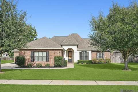 236 Grand Oaks Drive, Madisonville, LA 70447
