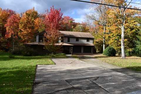 1590 LEE Road, Waterford, PA 16441