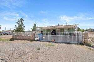 11548 Jenny Road, Socorro, TX 79927