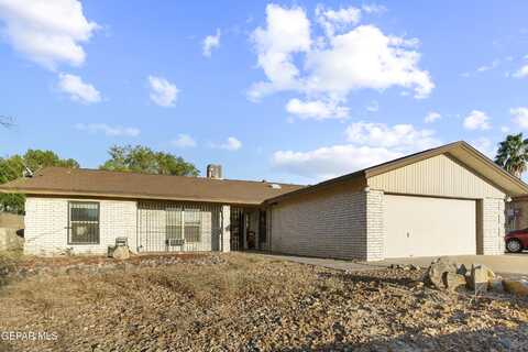 1820 Larry Hinson Place, El Paso, TX 79936