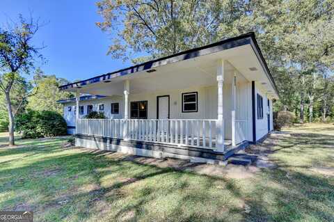 21 W Lake, Oxford, GA 30054