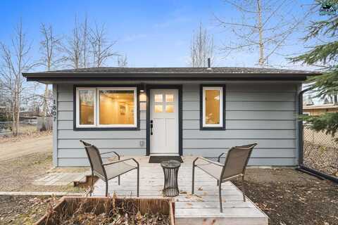 1807 CARR AVENUE, Fairbanks, AK 99709