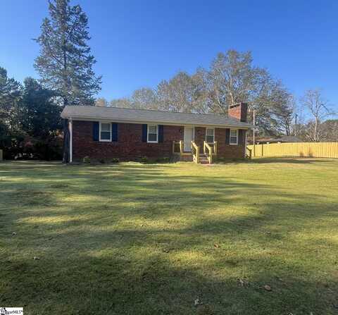 1370 Grace Chapel Road, Enoree, SC 29335