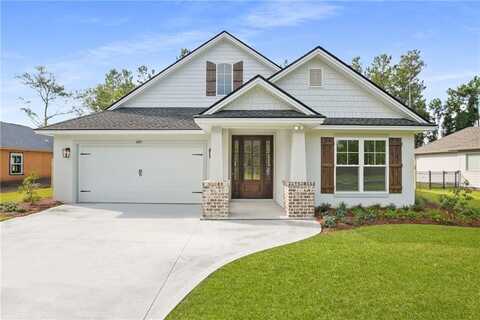 409 Country Walk Circle, Brunswick, GA 31525