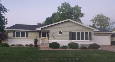 1715 S Blaine, Grand Island, NE 68803