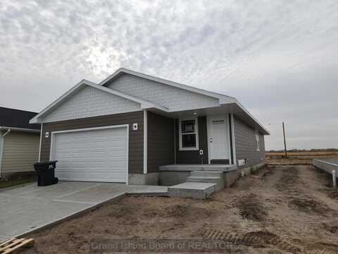 4315 Dawn St, Grand Island, NE 68803