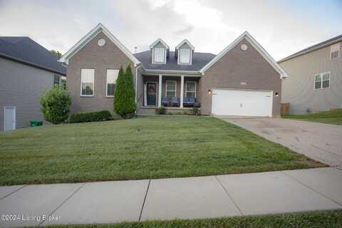 10226 Park Lake Dr, Louisville, KY 40229