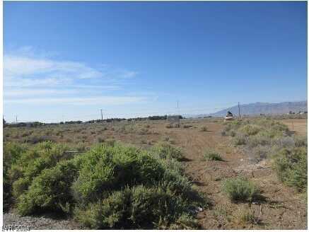 2601 W Hardy Lane, Pahrump, NV 89048