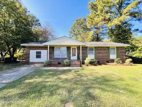 3346 Clubview Drive, Farmville, NC 27828