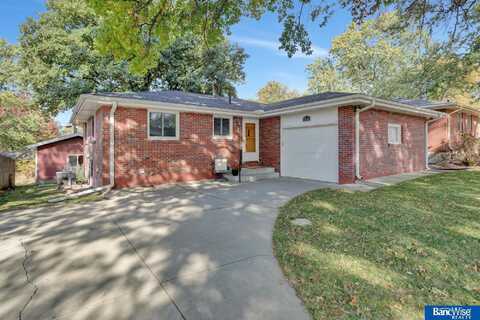 501 Indian Road, Lincoln, NE 68505