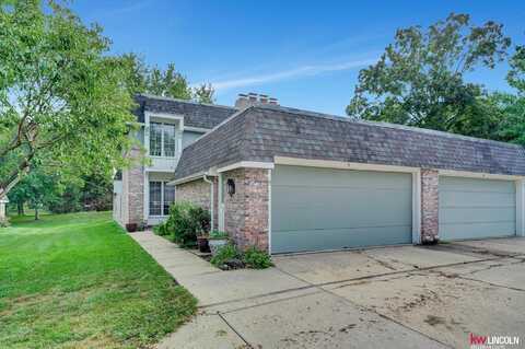 7541 Old Post Road, Lincoln, NE 68506