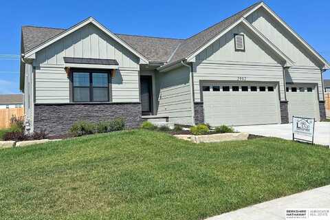 2902 N 167th Circle, Omaha, NE 68116