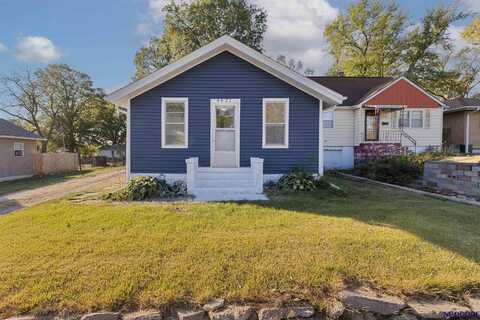 4621 Fort Street, Omaha, NE 68104