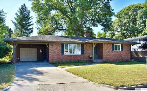 335 W 21st Avenue, Fremont, NE 68025