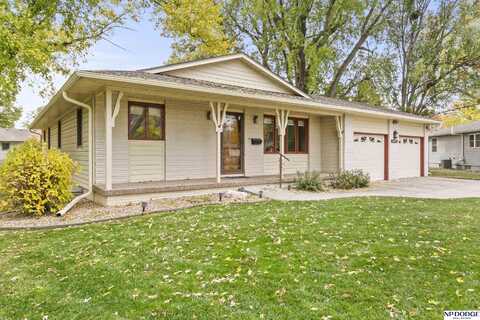 1817 Sandalwood Court, Fremont, NE 68025