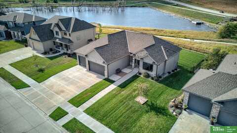 9956 S 106th Street, Papillion, NE 68046