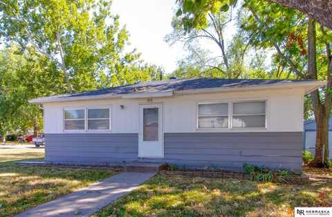 5835 Holdrege Street, Lincoln, NE 68505