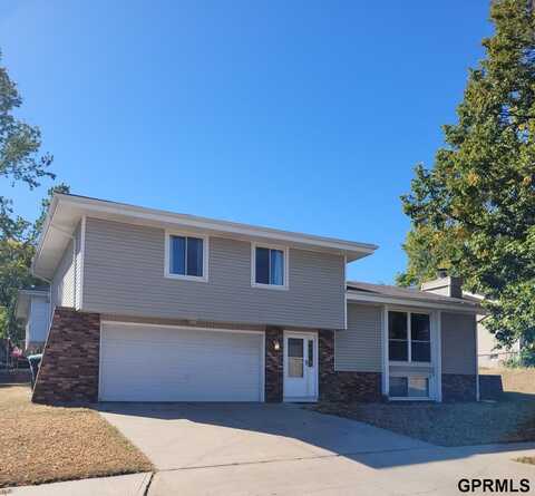 2530 S 162nd Circle, Omaha, NE 68130