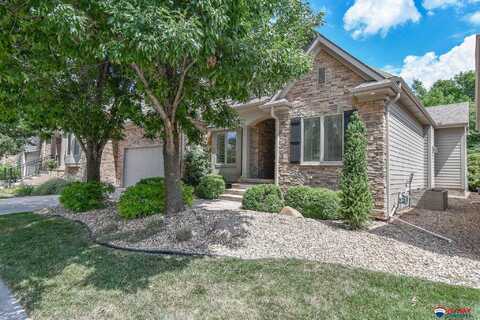 7840 Viburnum Drive, Lincoln, NE 68516