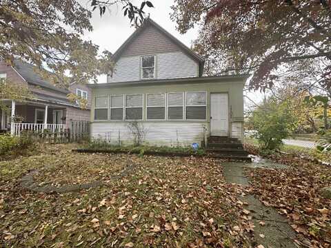 1702 Charles Avenue, Kalamazoo, MI 49048