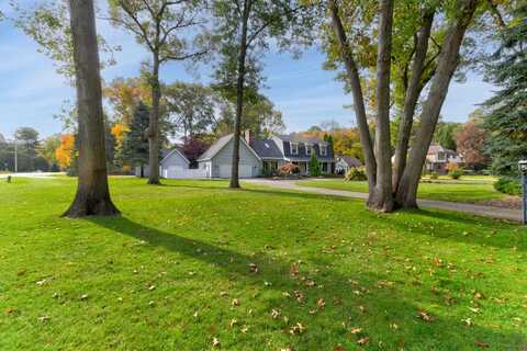 1415 Rood Point Road, Norton Shores, MI 49441