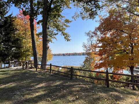 6399 Lakeshore Drive, Lakeview, MI 48850