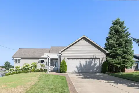 14263 Killybegs Lane, Cement City, MI 49233