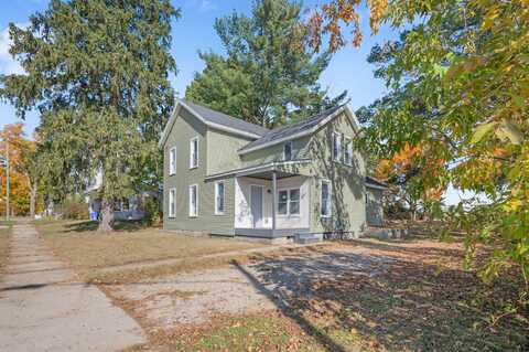 336 N Main St, Evart, MI 49631