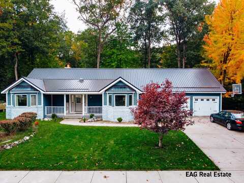 2341 S Hilltop Drive, Norton Shores, MI 49441