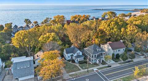 926 Lake Boulevard, Saint Joseph, MI 49085
