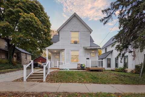 330 NE Page Street, Grand Rapids, MI 49505